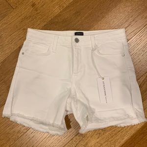 Just Black denim high rise cut off slit white denim shorts NWT!! Size small.